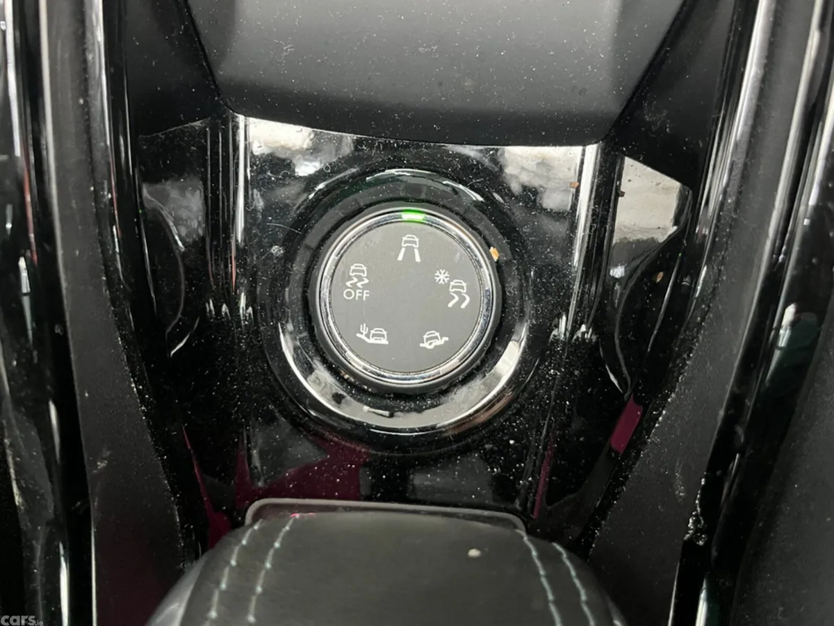 Peugeot 2008 SUV, Petrol, 2020, Red
