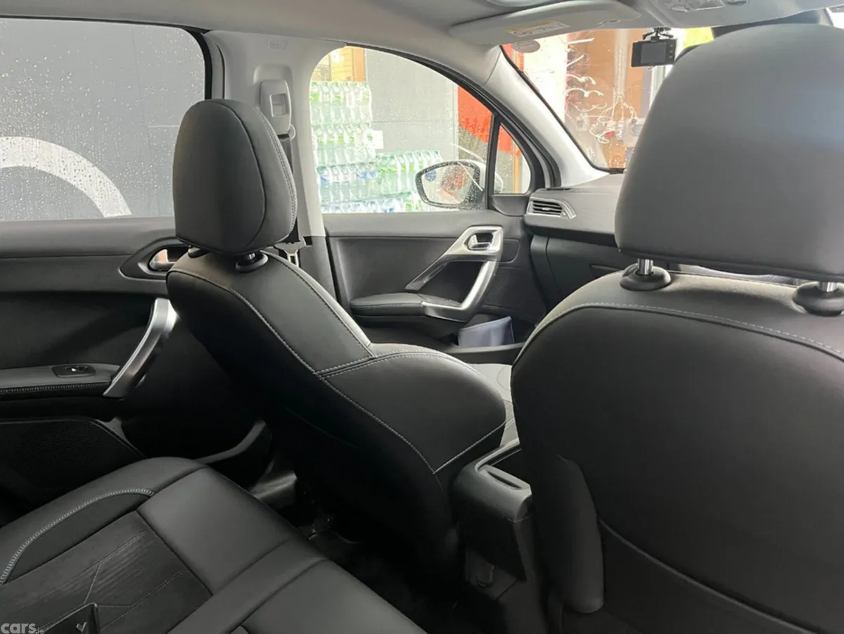 Peugeot 2008 SUV, Petrol, 2020, Red
