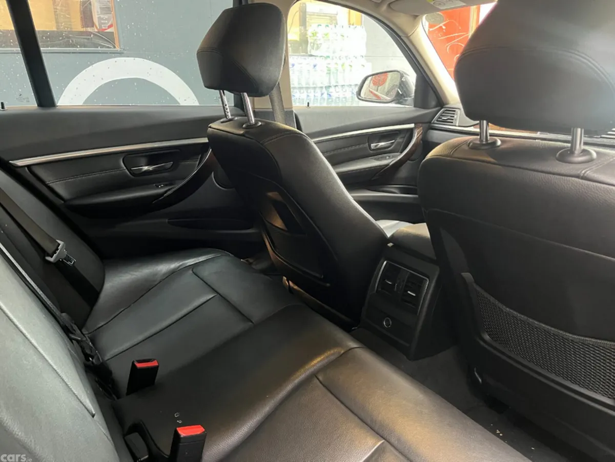 BMW 3-Series Saloon, Diesel, 2017, Black