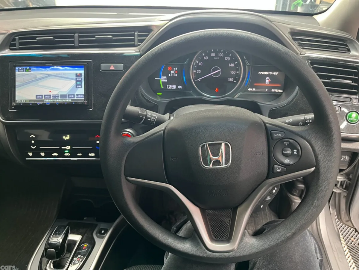 Honda Grace Saloon, Petrol Hybrid, 2021, Silver