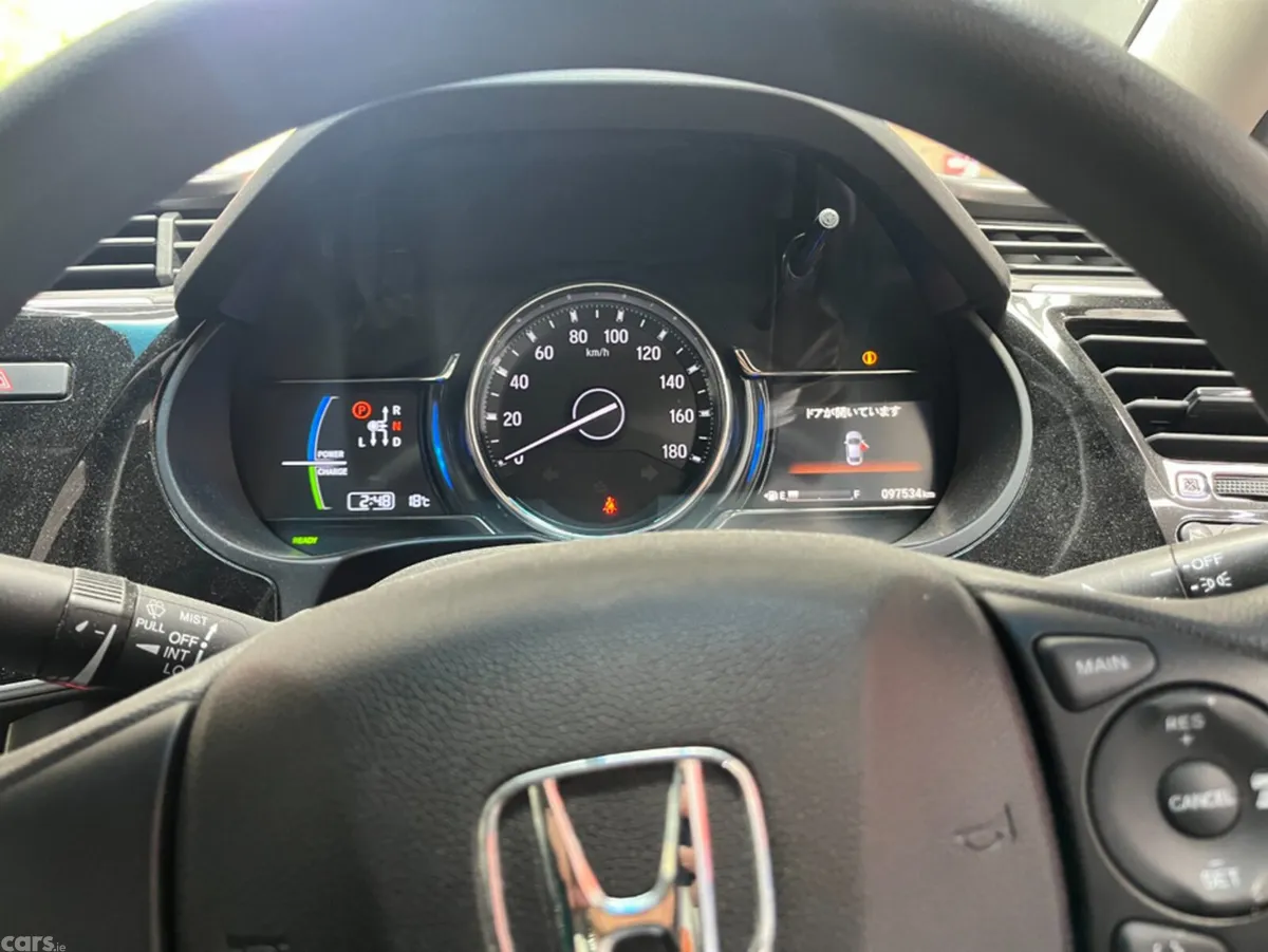 Honda Grace Saloon, Petrol Hybrid, 2021, Silver