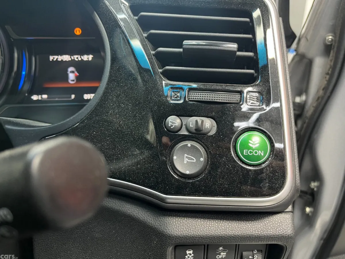 Honda Grace Saloon, Petrol Hybrid, 2021, Silver