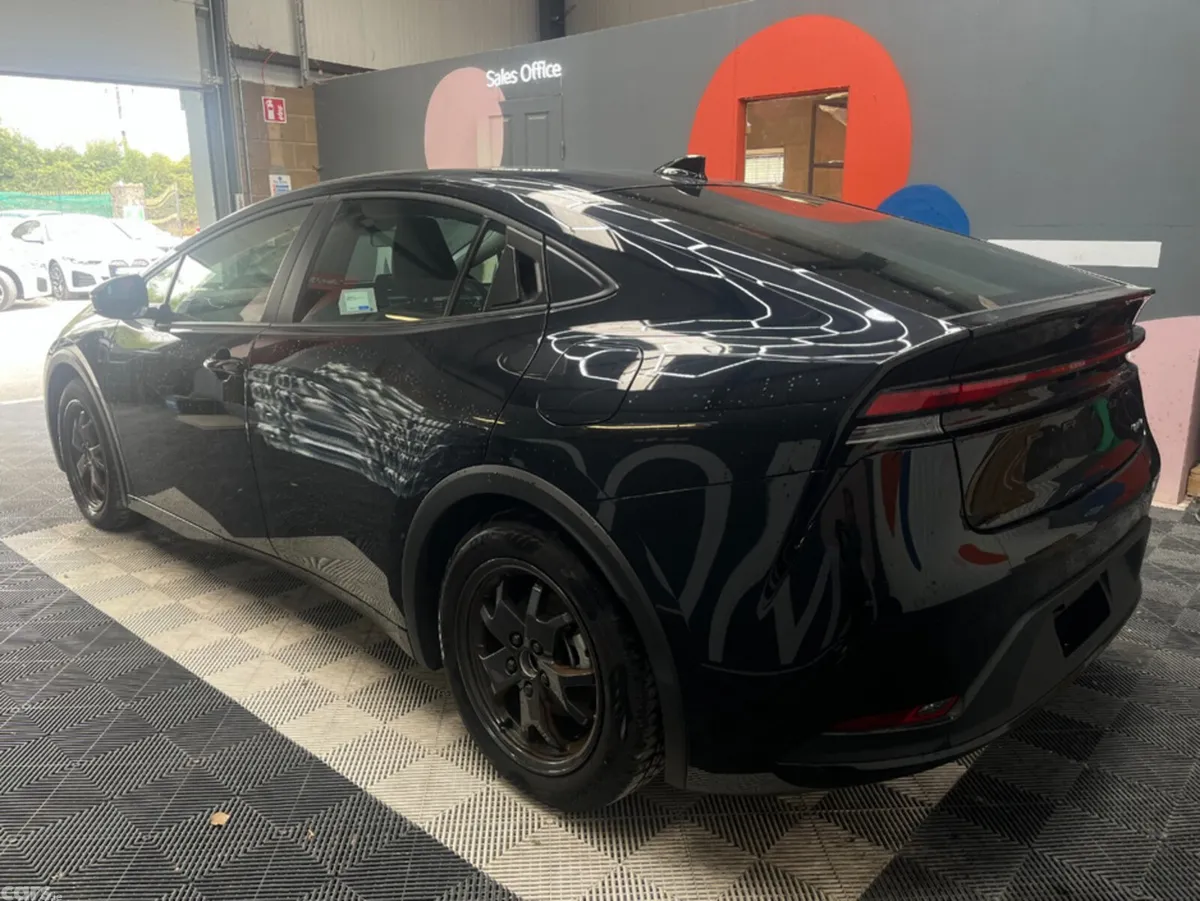 Toyota Prius Saloon, Petrol Hybrid, 2025, Black