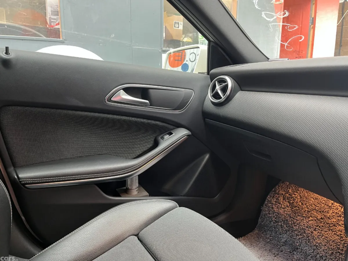 Mercedes-Benz A-Class Hatchback, Petrol, 2017, White