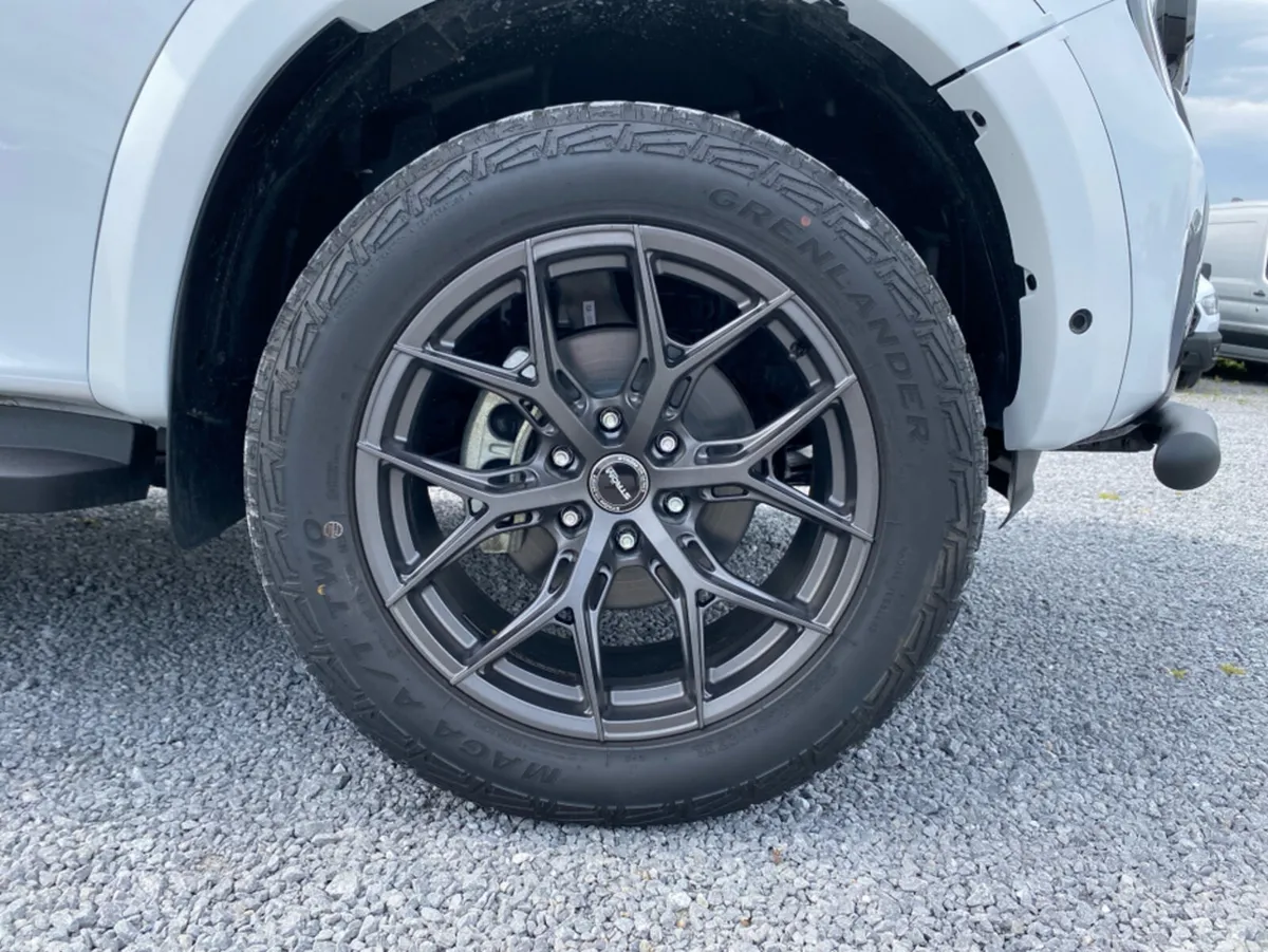 Ford Ranger Pick Up, Petrol Plug-in Hybrid, 2026, White