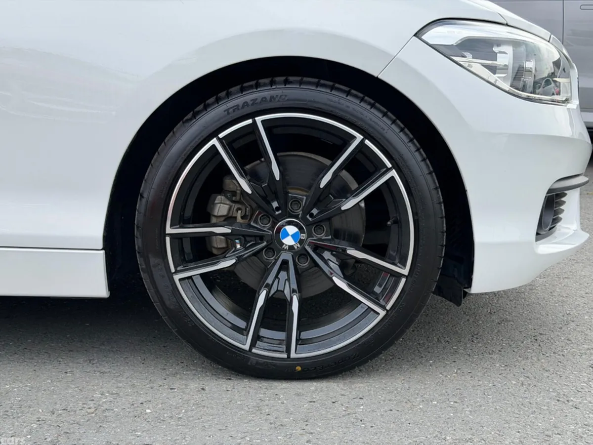 BMW 1-Series Hatchback, Petrol, 2017, White