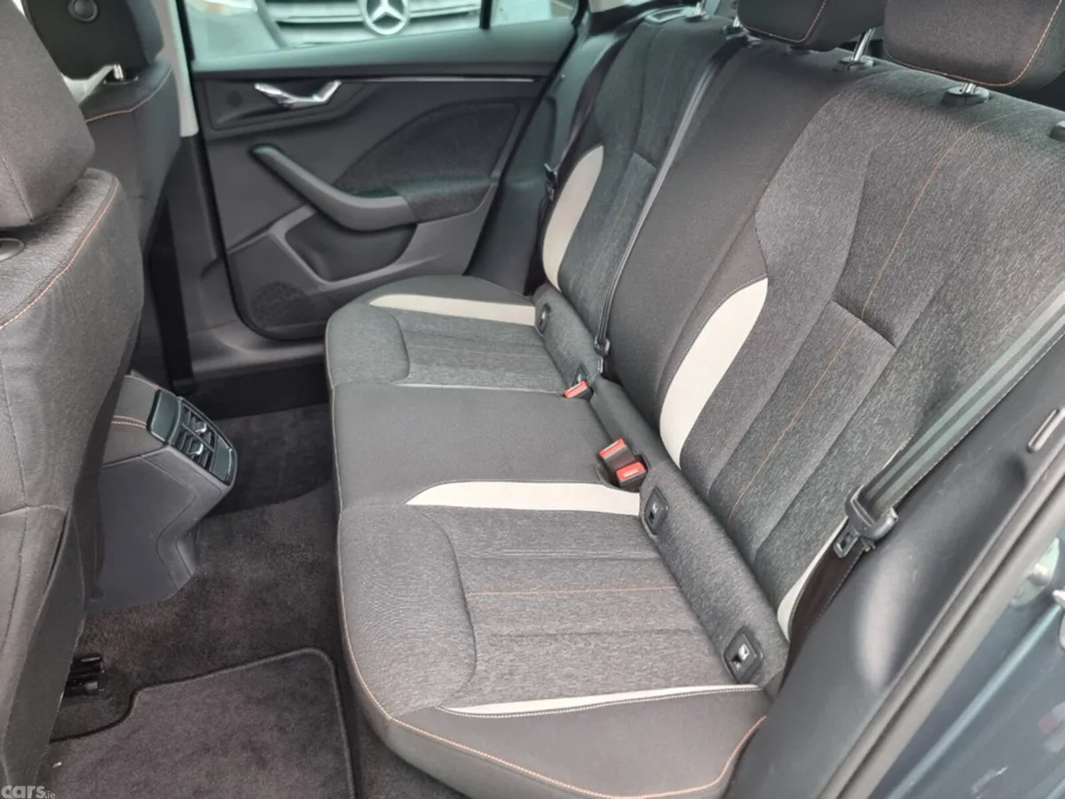Skoda Kamiq Hatchback, Petrol, 2020, Grey