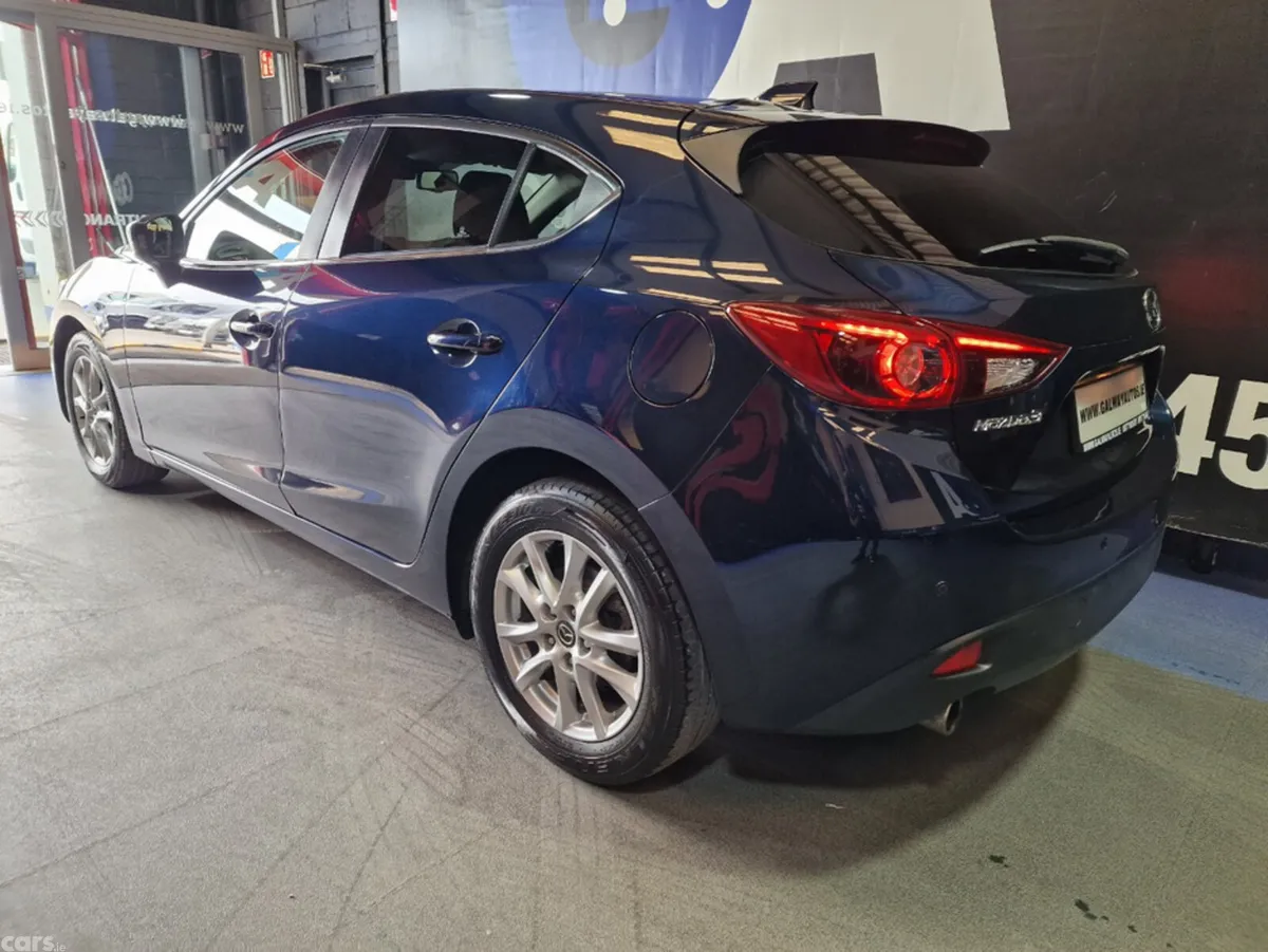 Mazda Mazda3 Hatchback, Petrol, 2015, Blue