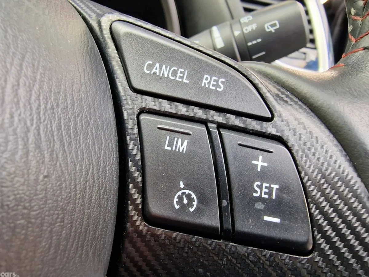 Mazda Mazda3 Hatchback, Petrol, 2015, Blue