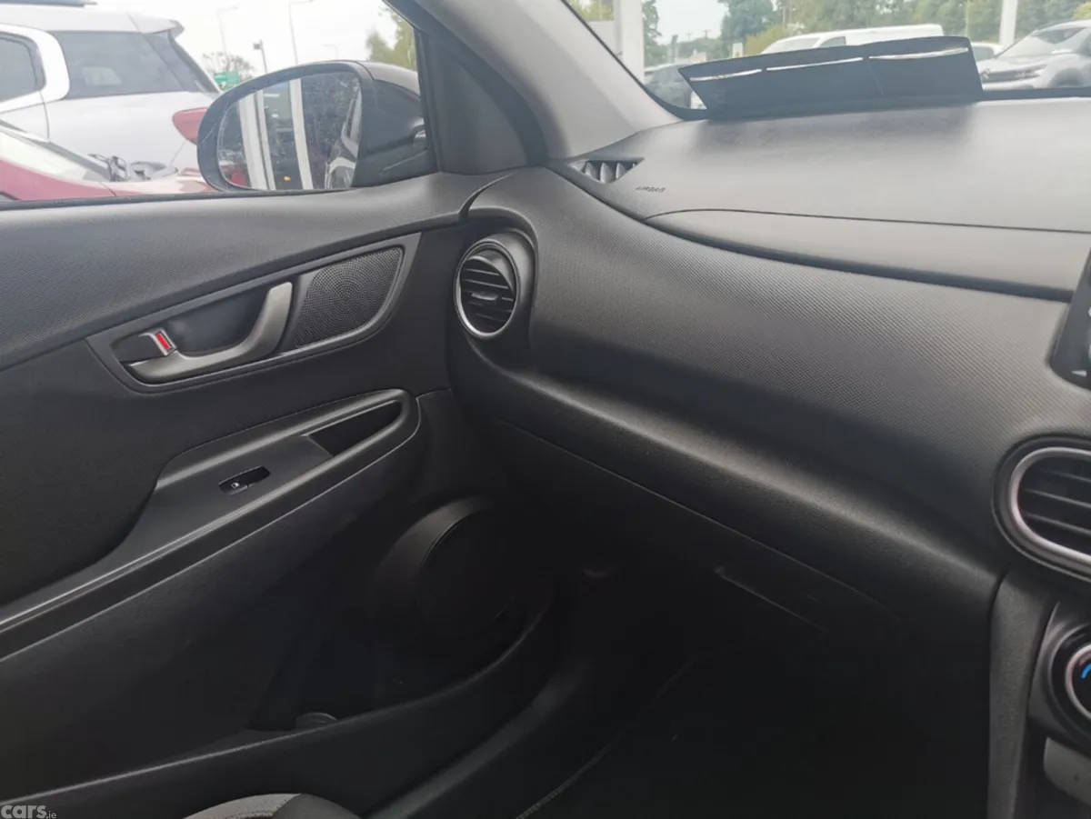 Hyundai KONA MPV, Petrol, 2019, Black