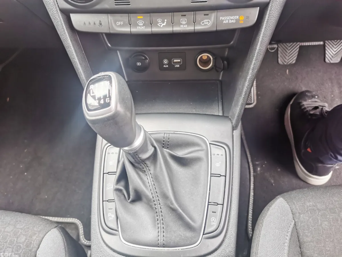 Hyundai KONA MPV, Petrol, 2019, Black