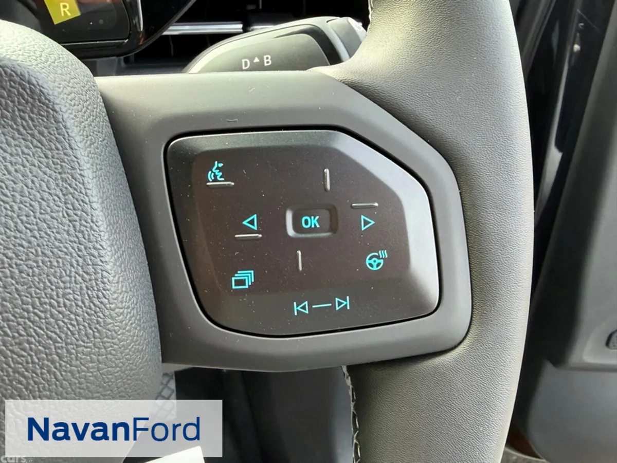 Ford Capri SUV, Electric, 2027, Black