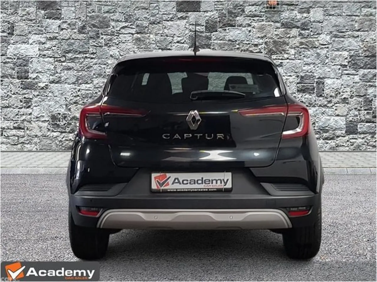 Renault Captur Hatchback, Petrol, 2023, Black