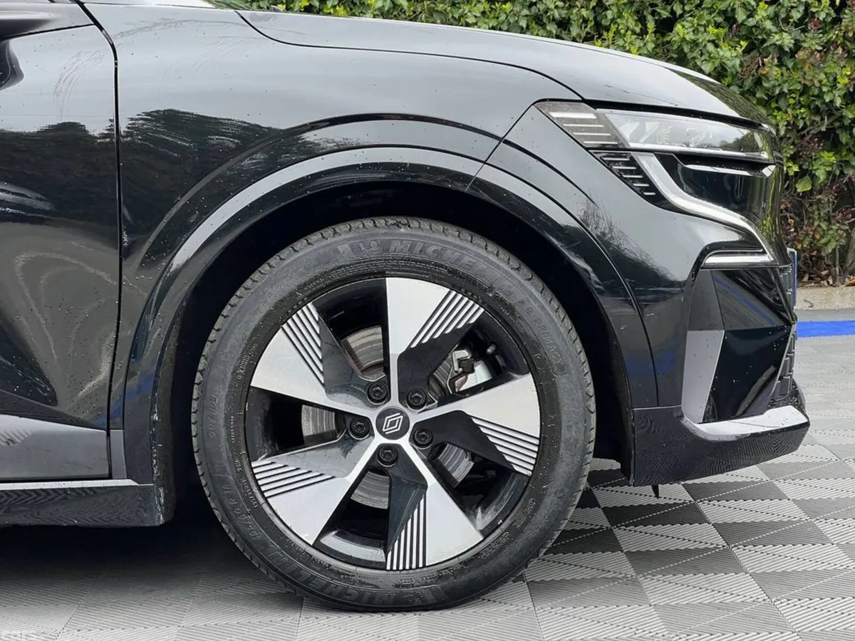 Renault Megane E-Tech Hatchback, Electric, 2023, Black