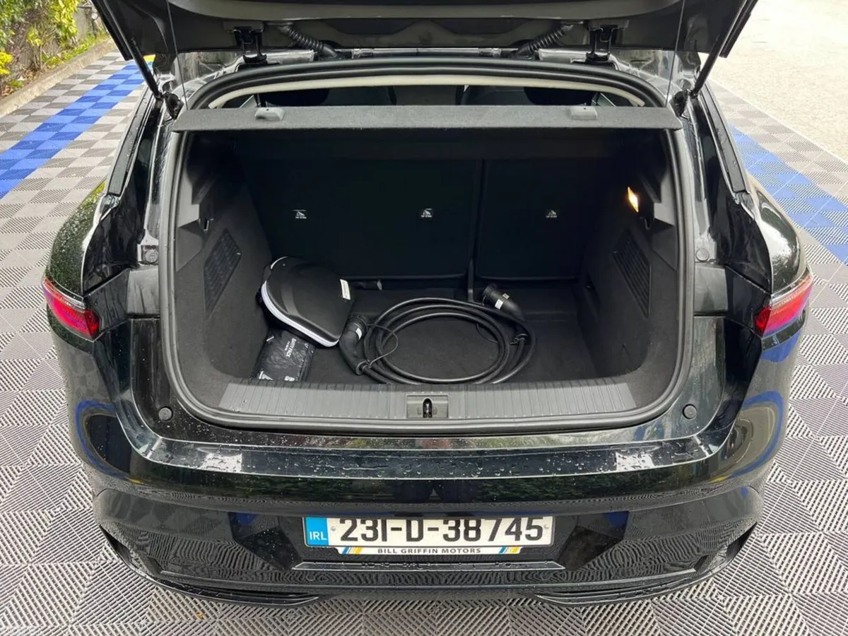 Renault Megane E-Tech Hatchback, Electric, 2023, Black