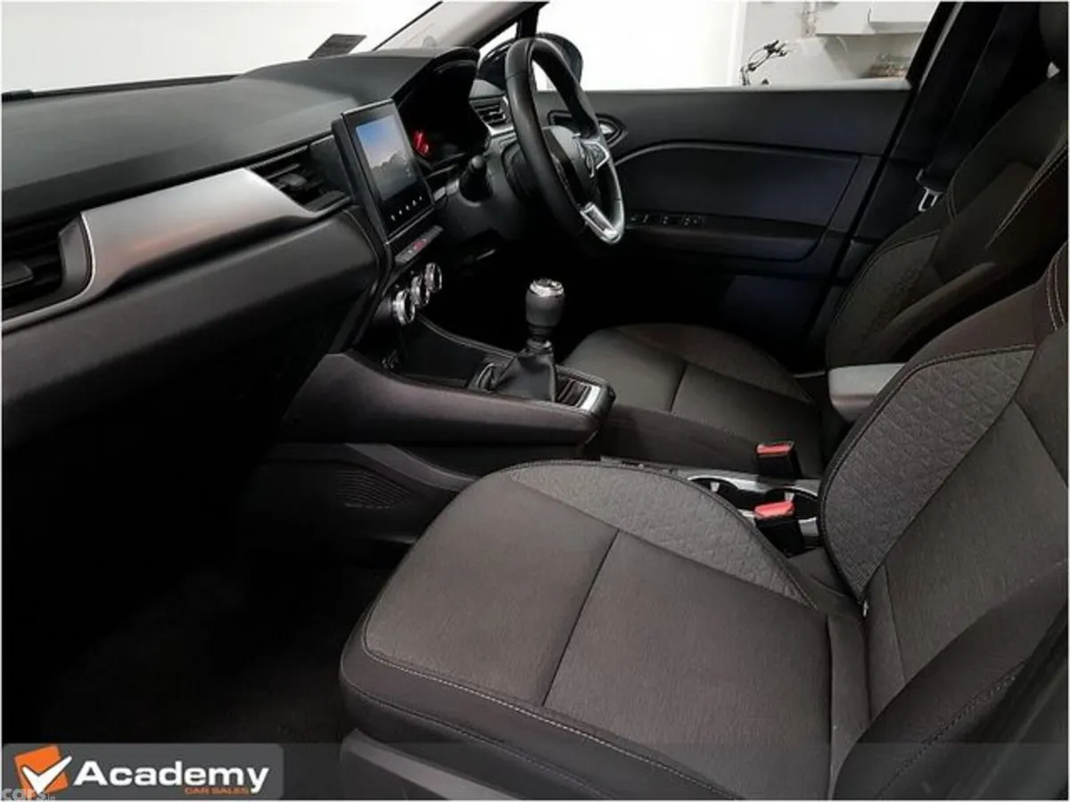 Renault Captur Hatchback, Petrol, 2023, Black