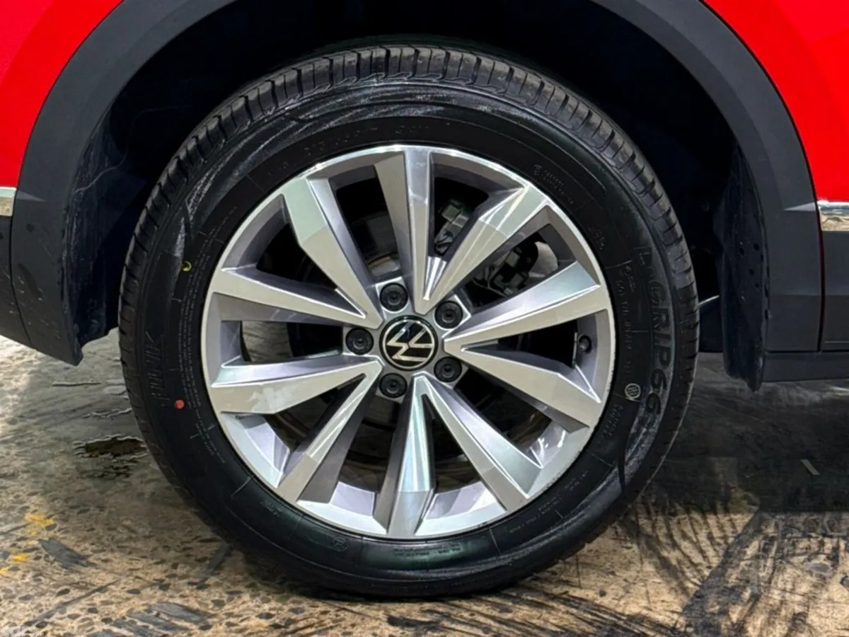 Volkswagen T-Roc SUV, Diesel, 2021, Red