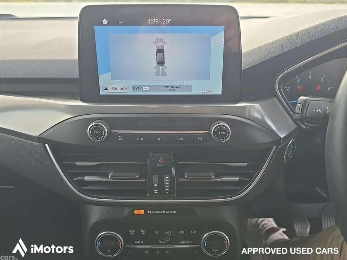 Ford Focus Hatchback, Petrol, 2019, Blue