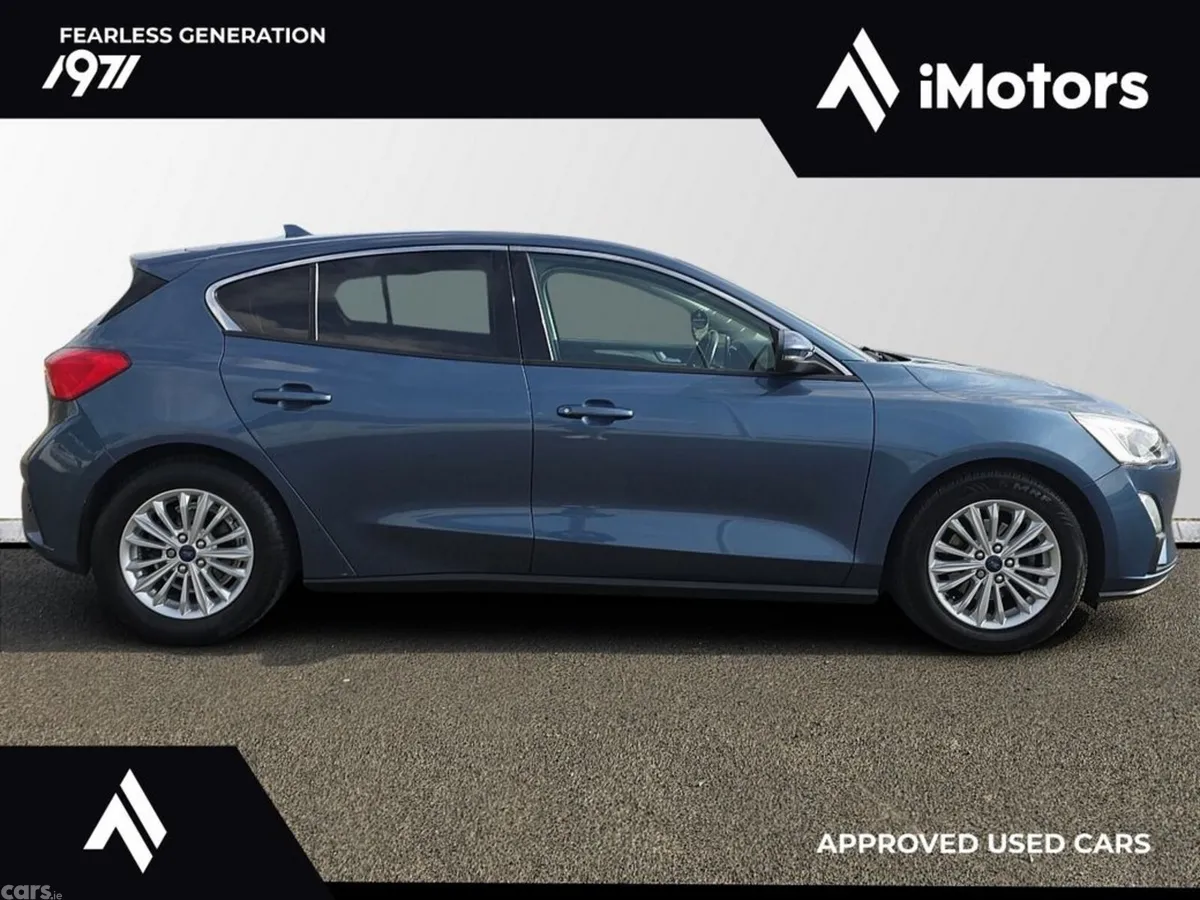 Ford Focus Hatchback, Petrol, 2019, Blue
