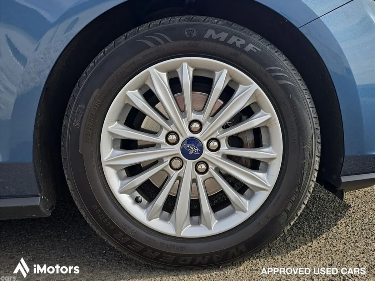 Ford Focus Hatchback, Petrol, 2019, Blue