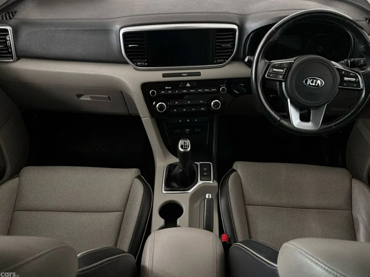 Kia Sportage MPV, Diesel Hybrid, 2021, Black