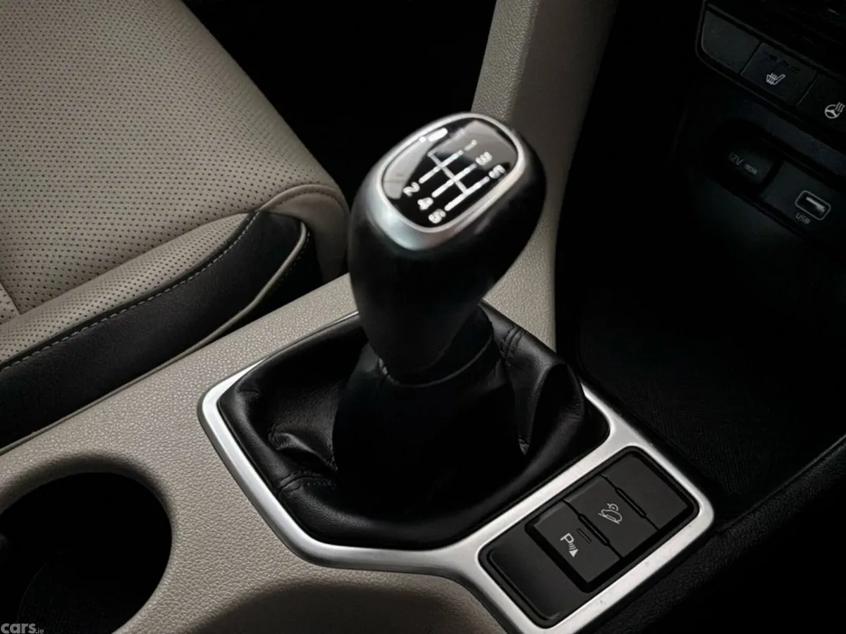 Kia Sportage MPV, Diesel Hybrid, 2021, Black