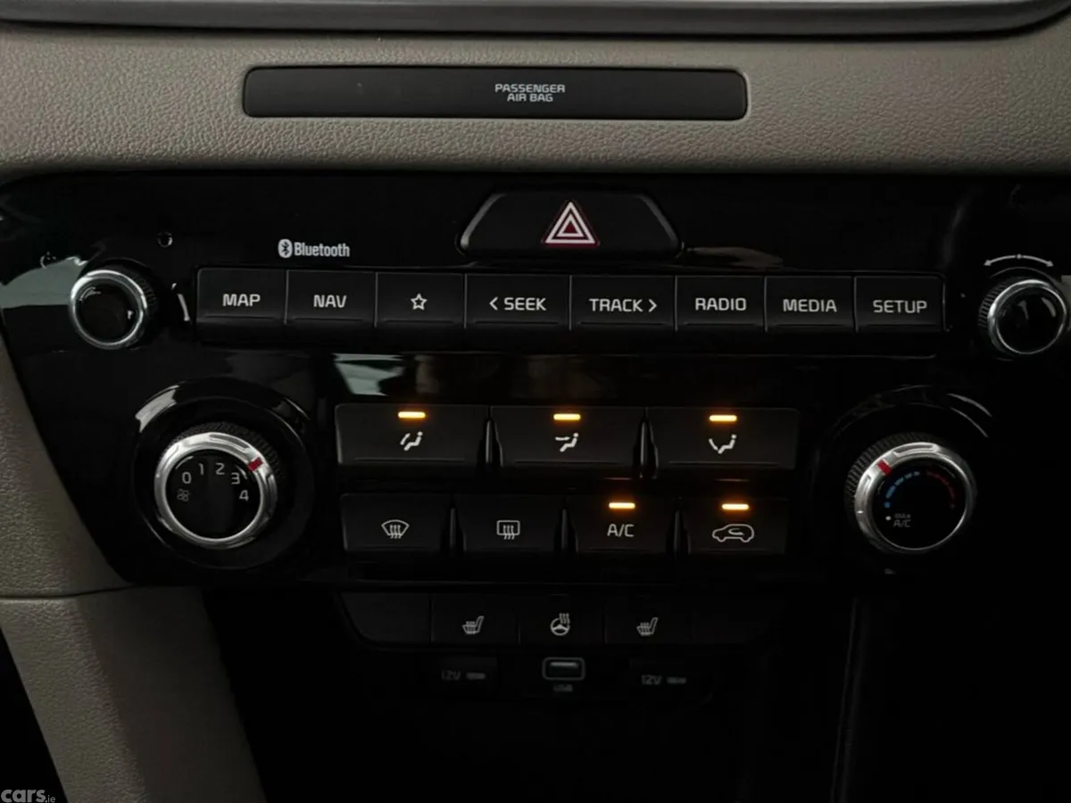 Kia Sportage MPV, Diesel Hybrid, 2021, Black