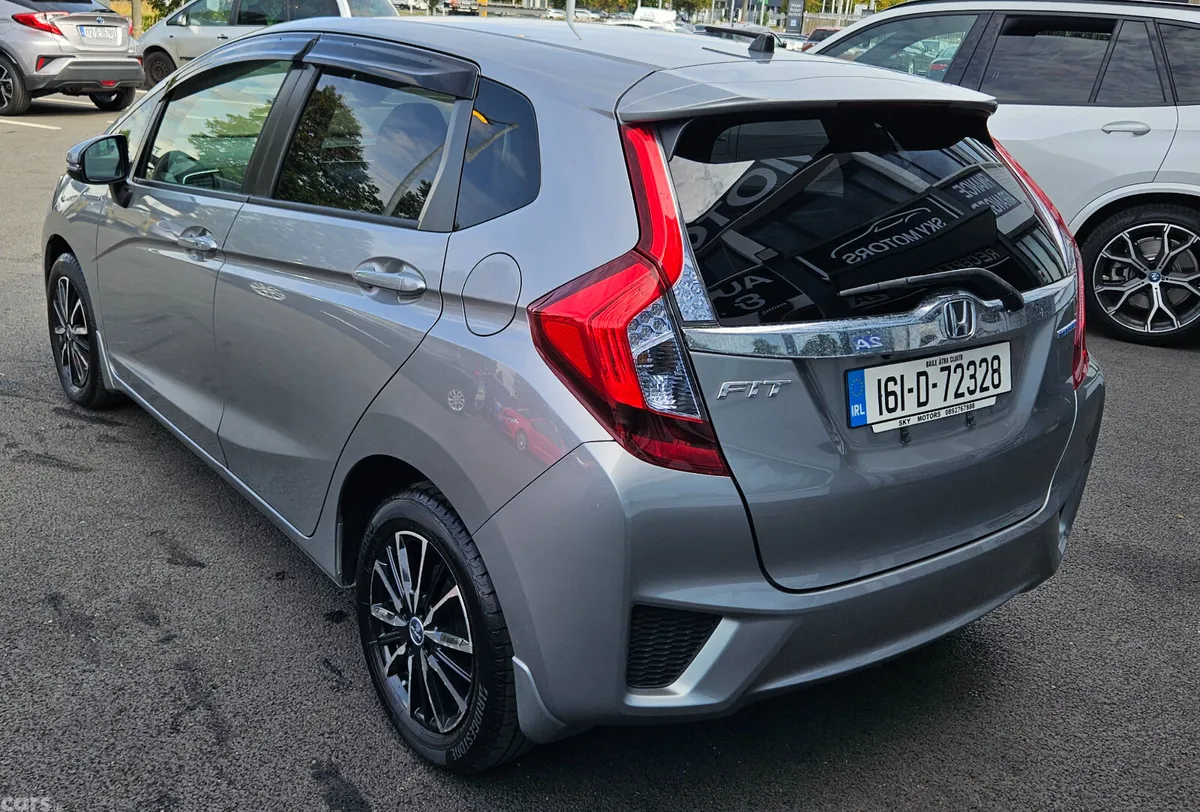 Honda Fit Hatchback, Petrol Hybrid, 2016, Silver
