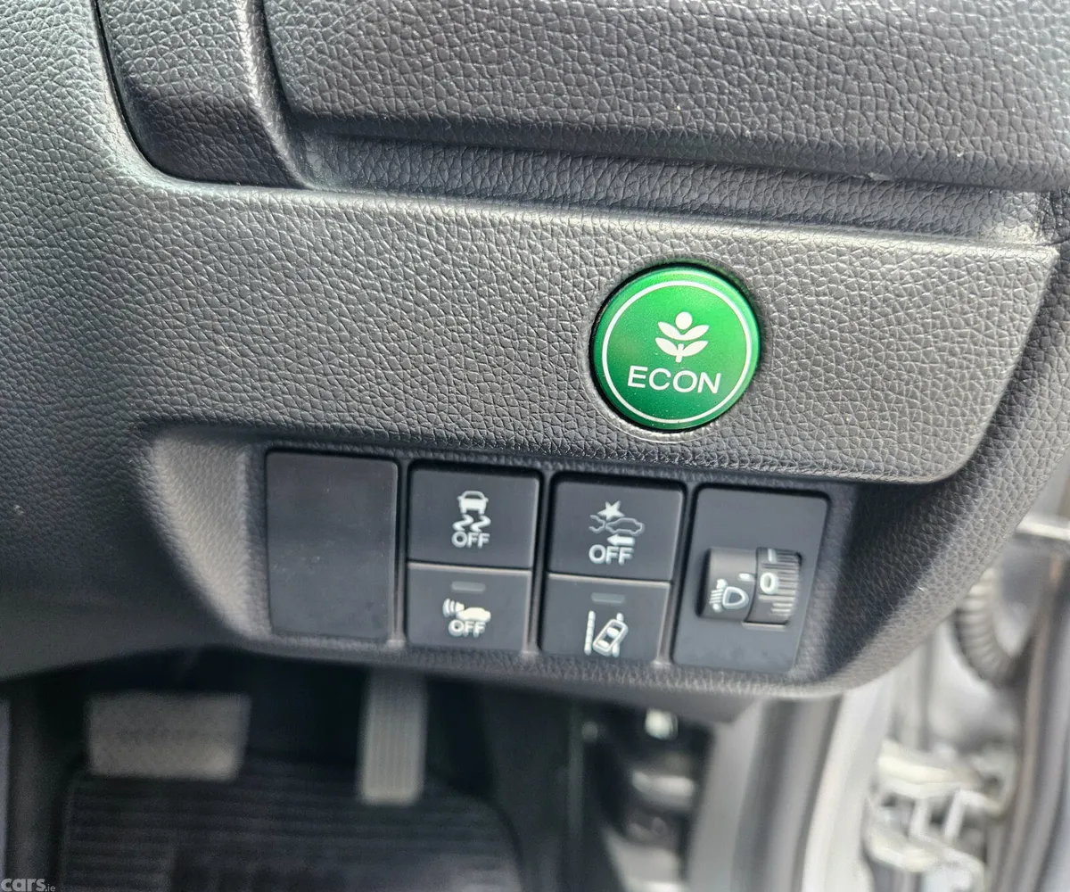 Honda Fit Hatchback, Petrol Hybrid, 2019, Silver