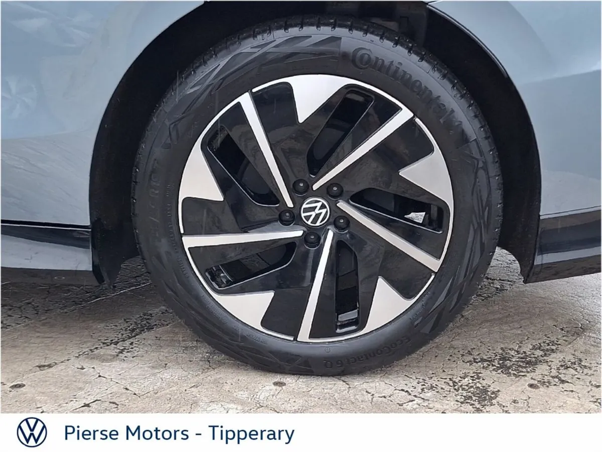 Volkswagen ID.7 Hatchback, Electric, 2025, Blue