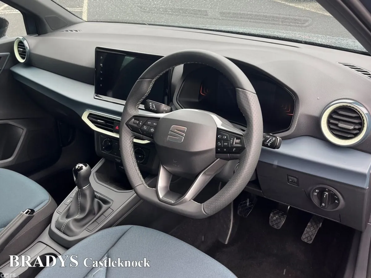 SEAT Arona SUV, Petrol, 2027, Blue