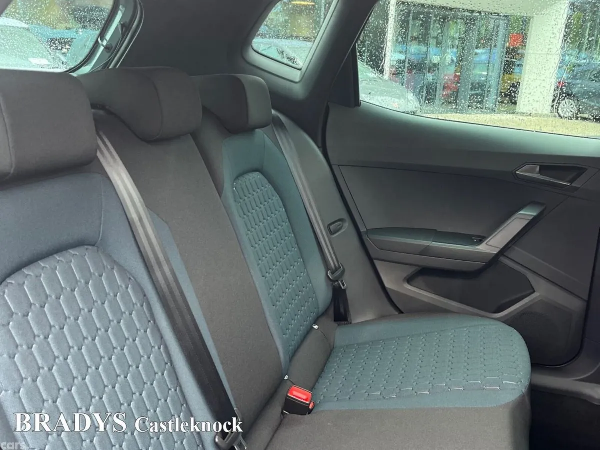 SEAT Arona SUV, Petrol, 2027, Blue