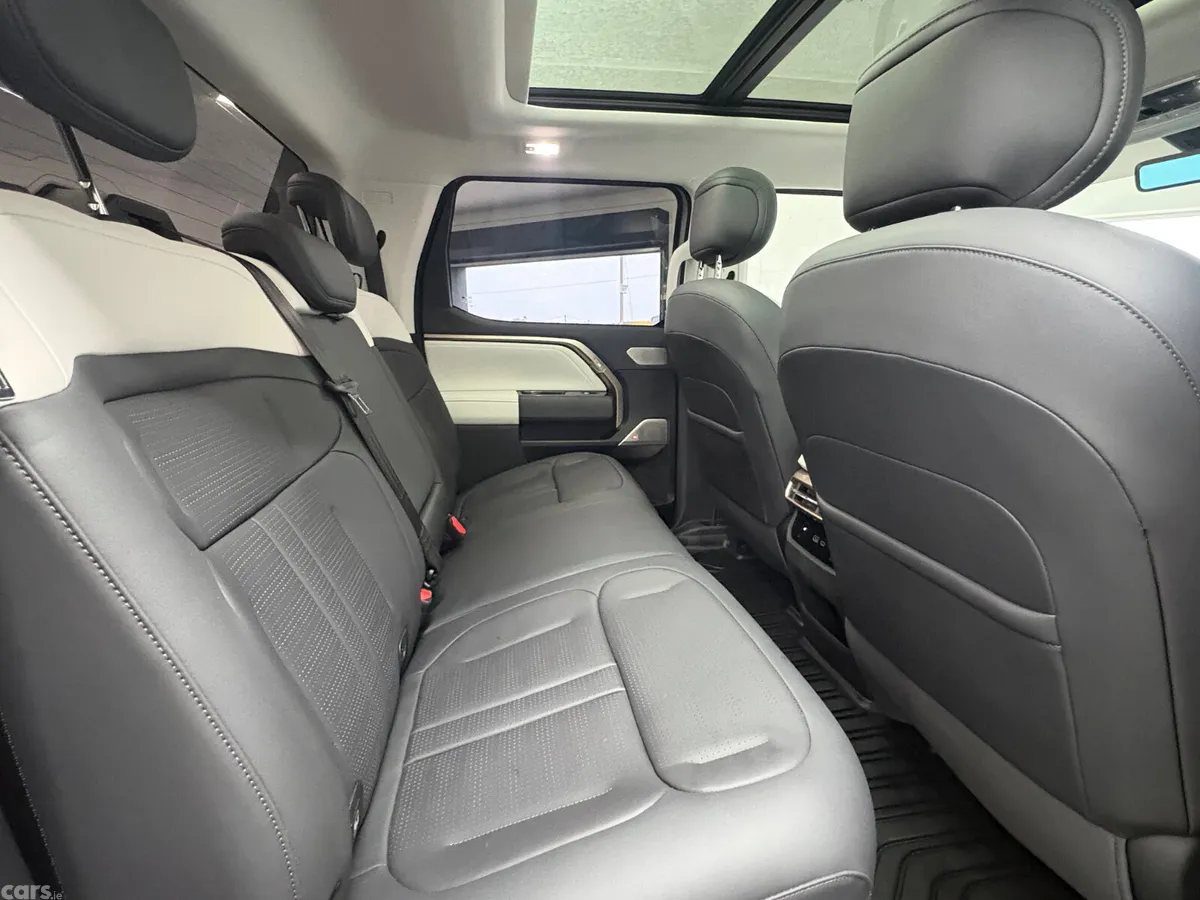 Maxus Other Pick Up, Electric, 2027, Grey