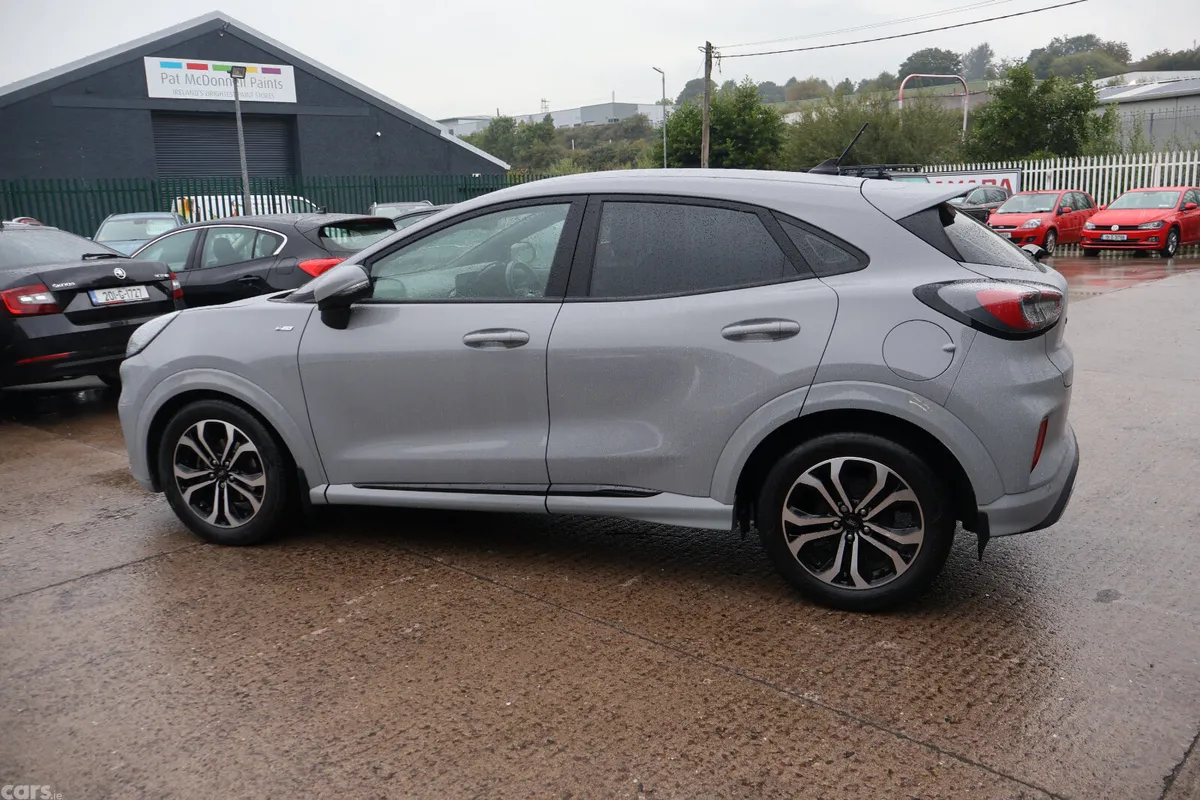 Ford Puma Hatchback, Petrol Hybrid, 2023, Grey