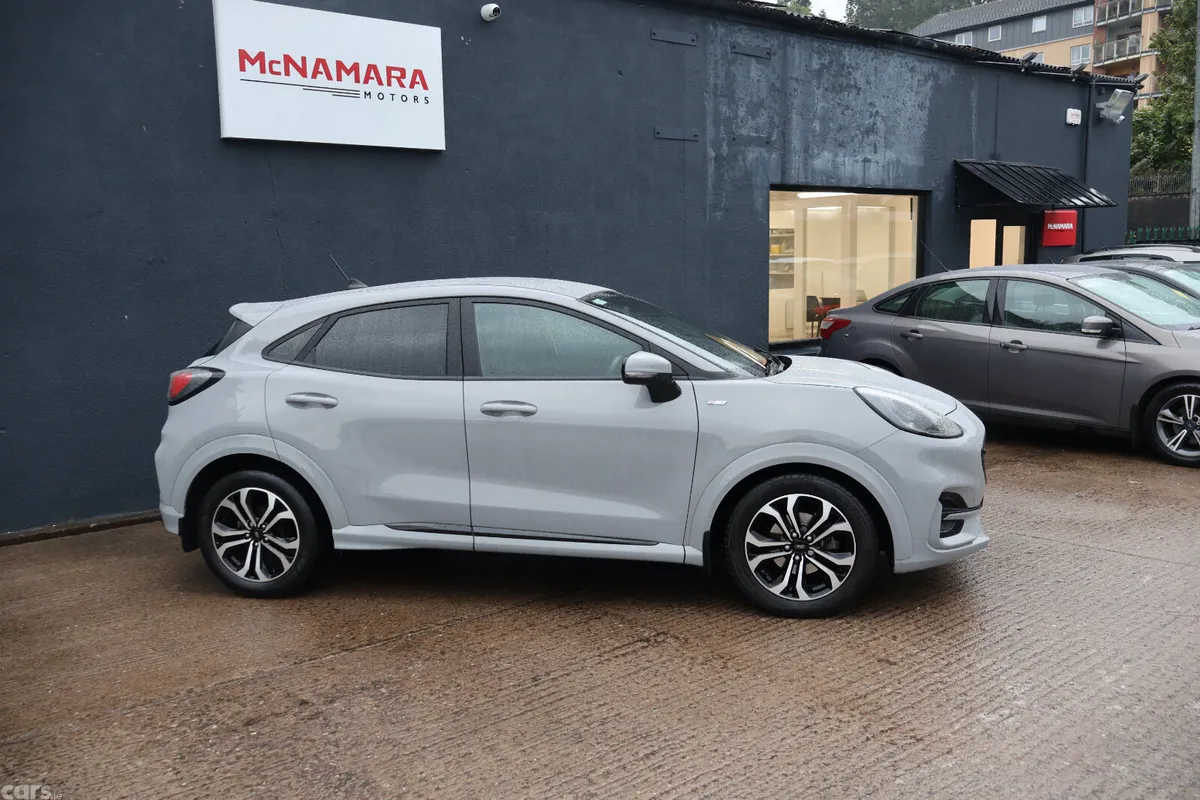 Ford Puma Hatchback, Petrol Hybrid, 2023, Grey