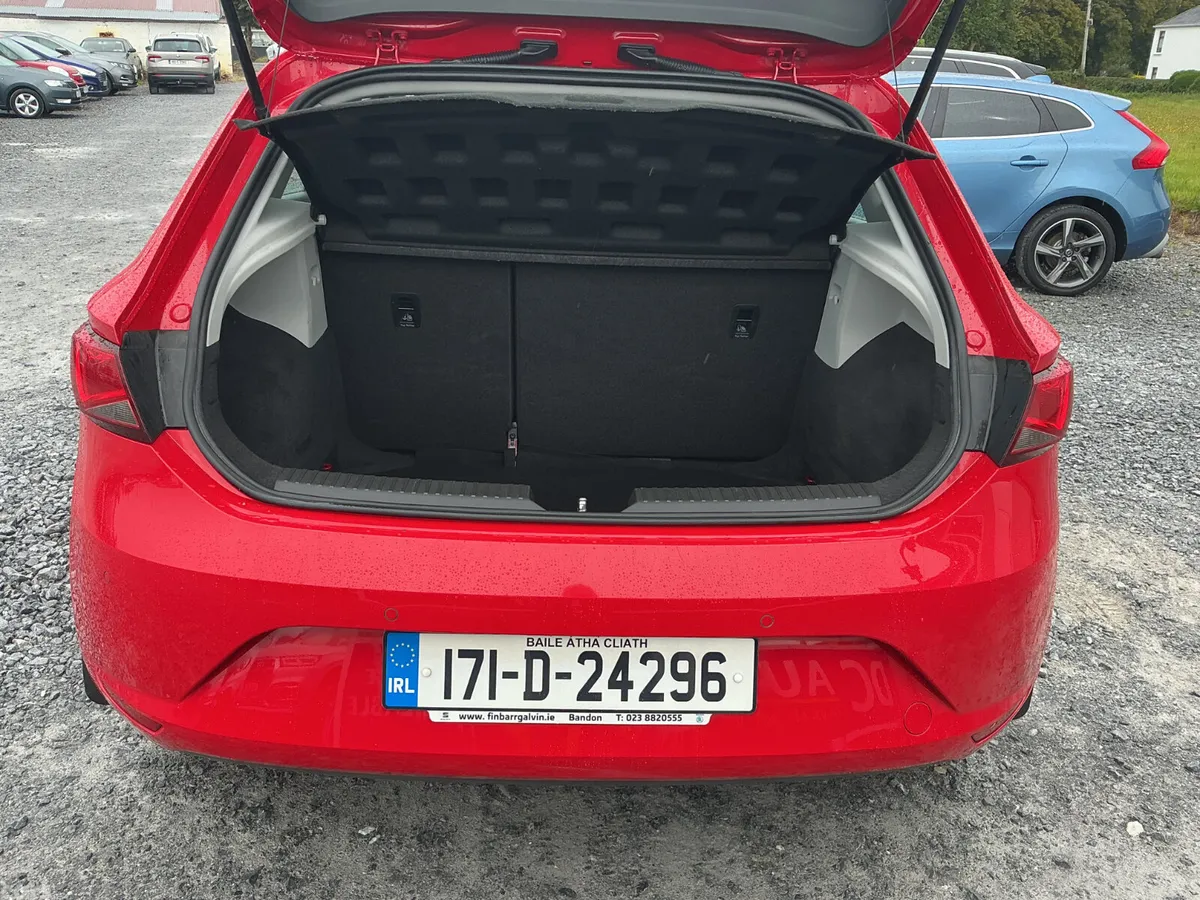 SEAT Leon Hatchback, Diesel, 2017, Red