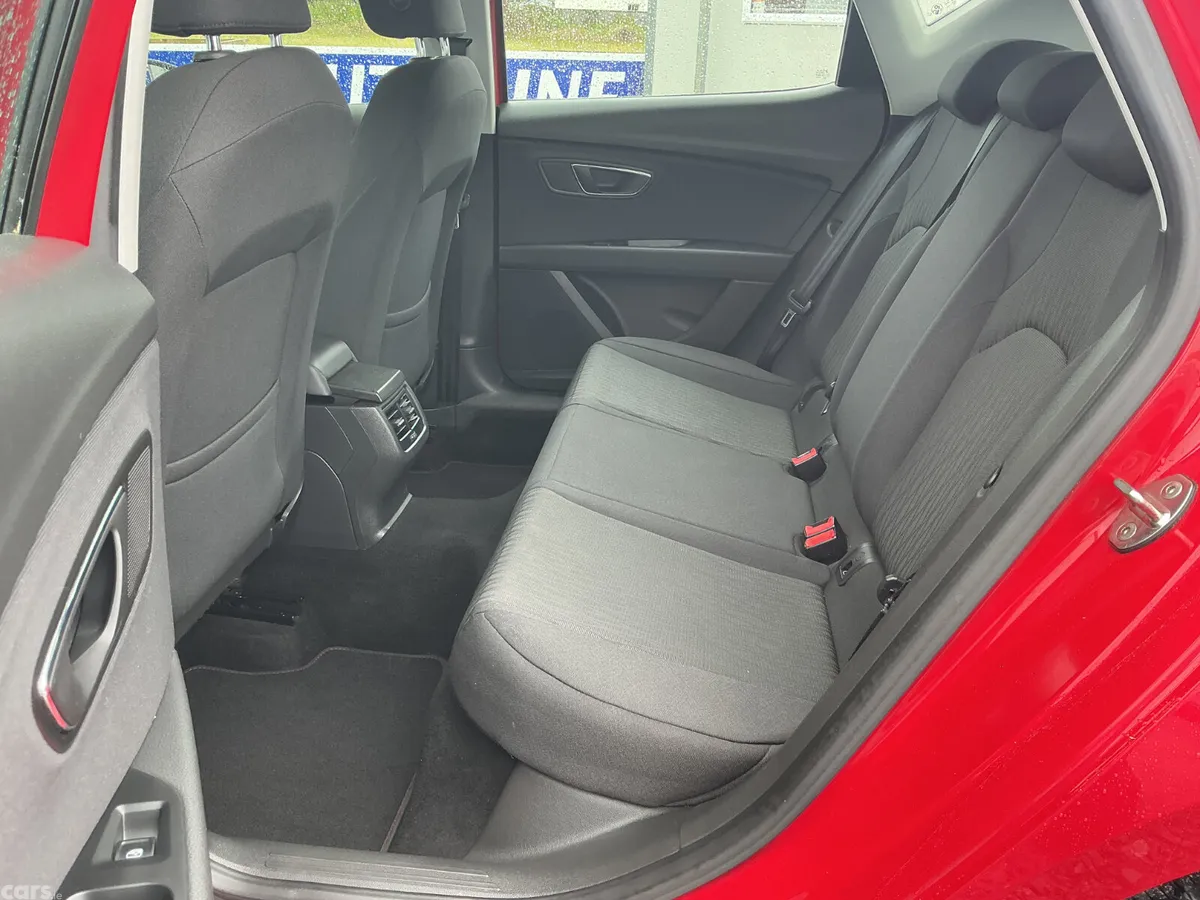 SEAT Leon Hatchback, Diesel, 2017, Red