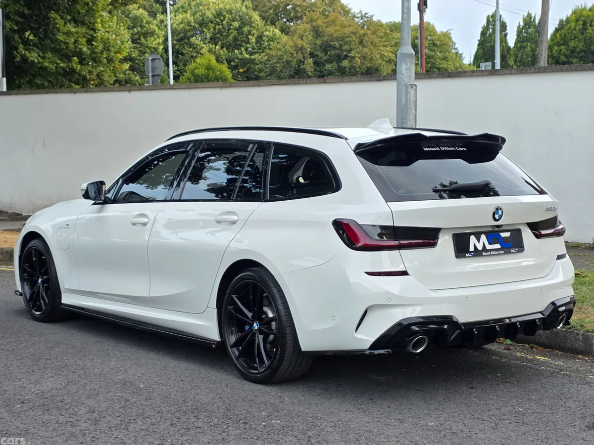BMW 3-Series Estate, Petrol Plug-in Hybrid, 2021, White