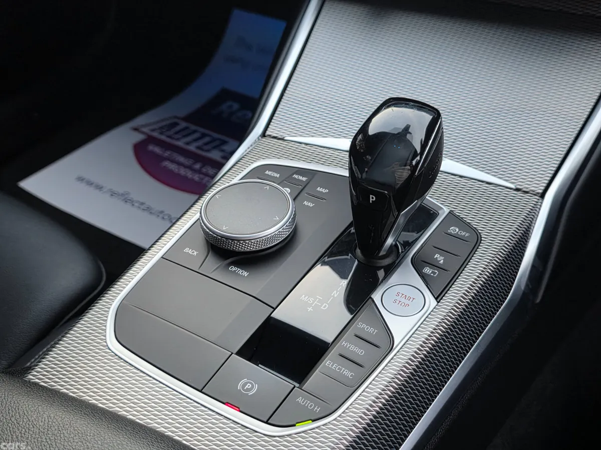 BMW 3-Series Estate, Petrol Plug-in Hybrid, 2021, White