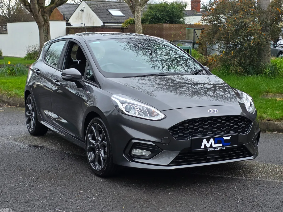 Ford Fiesta Hatchback, Petrol, 2018, Grey