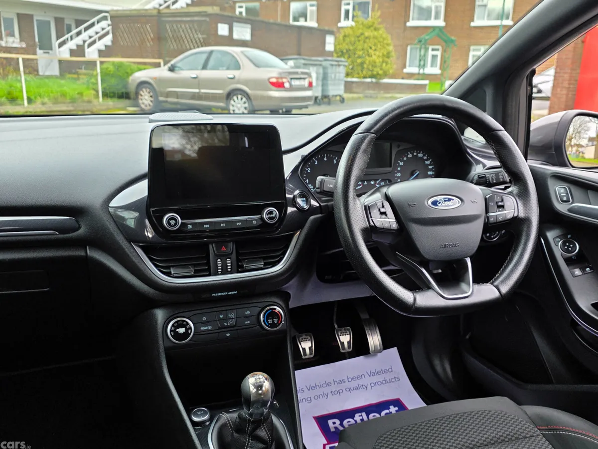 Ford Fiesta Hatchback, Petrol, 2018, Grey