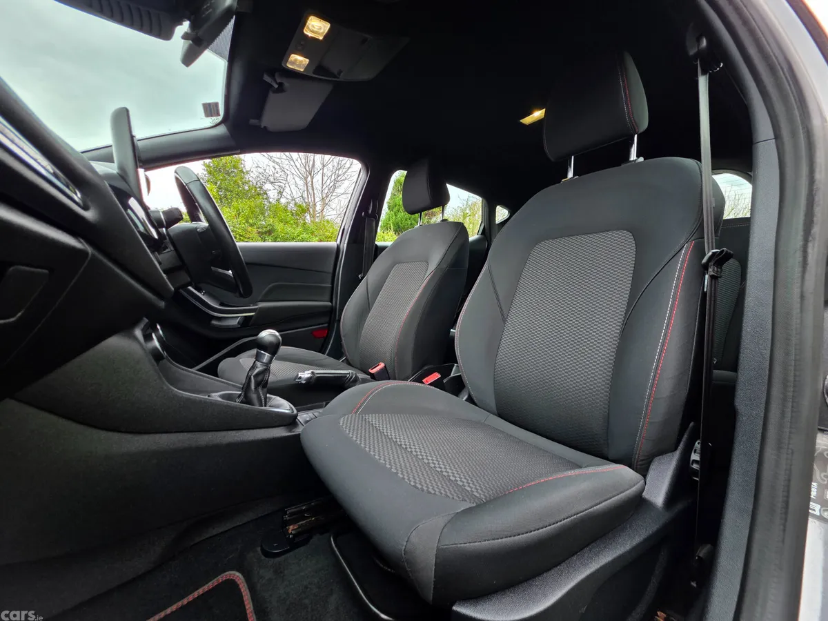 Ford Fiesta Hatchback, Petrol, 2018, Grey
