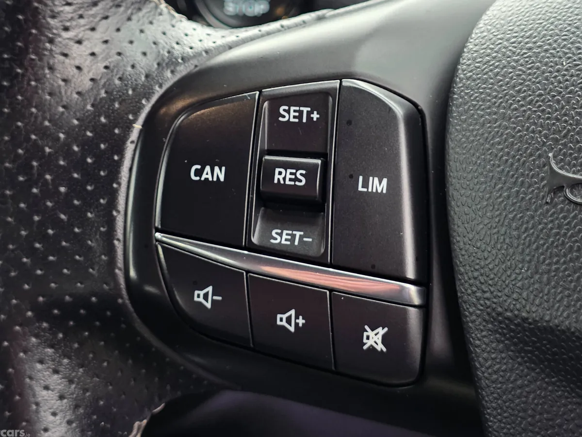 Ford Fiesta Hatchback, Petrol, 2018, Grey