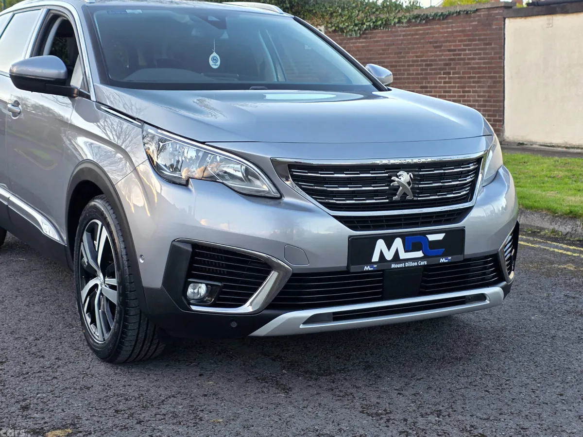 Peugeot 5008 MPV, Diesel, 2020, Grey