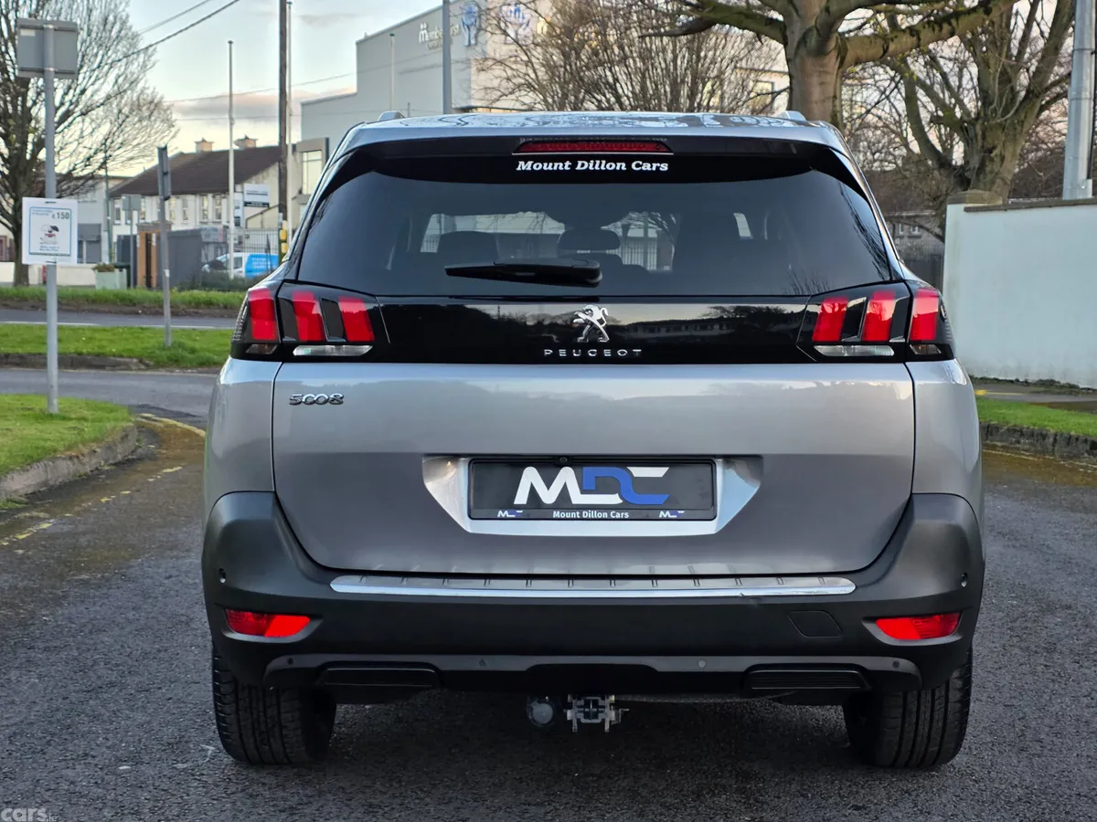 Peugeot 5008 MPV, Diesel, 2020, Grey