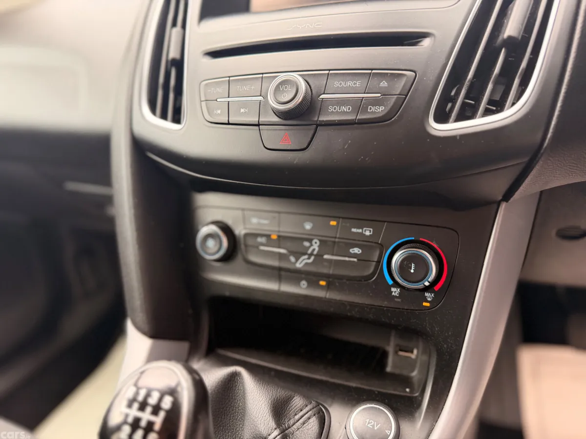 Ford Focus Hatchback, Diesel, 2016, Blue