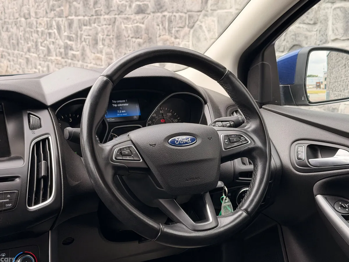 Ford Focus Hatchback, Diesel, 2016, Blue