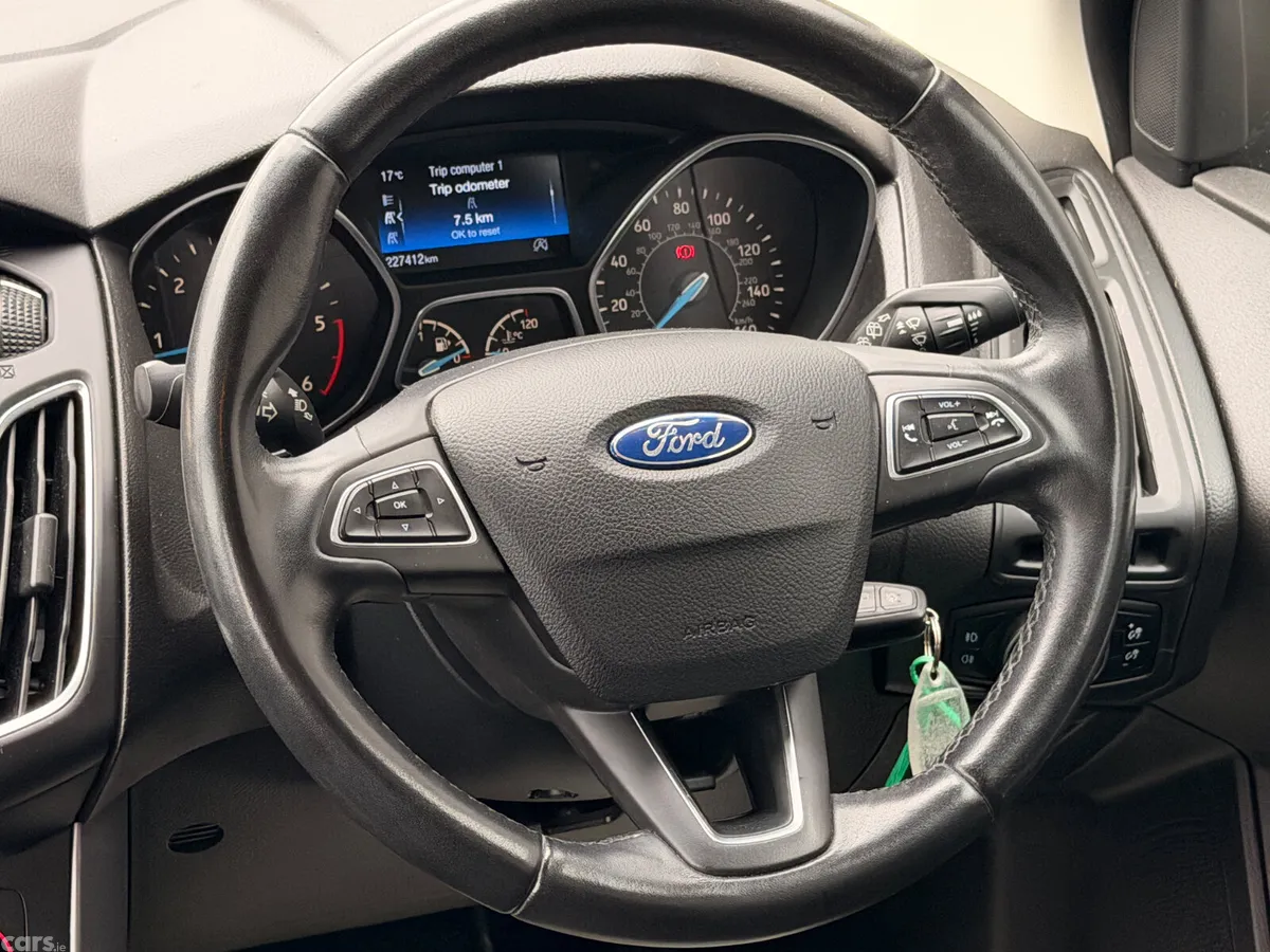 Ford Focus Hatchback, Diesel, 2016, Blue
