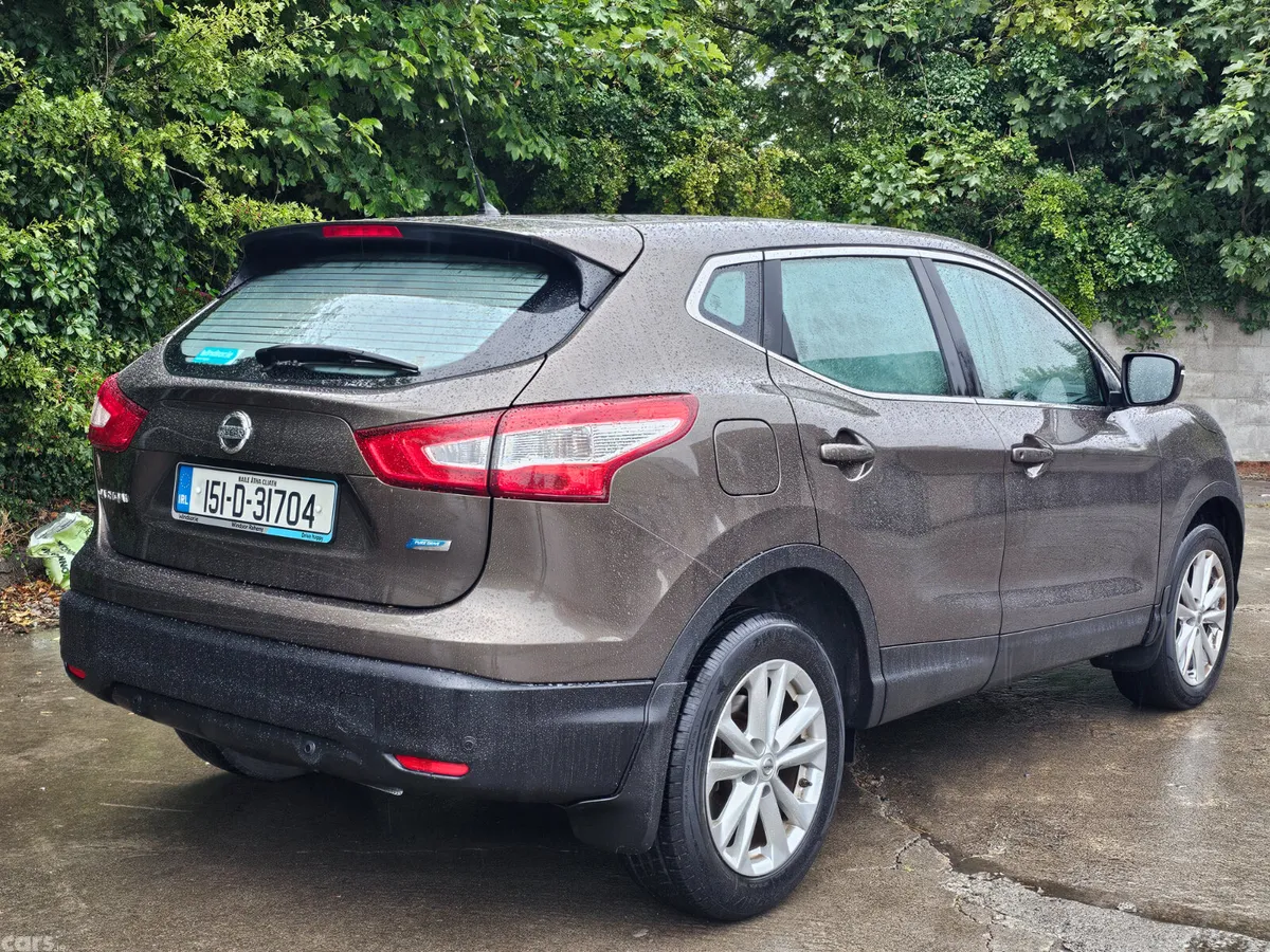 Nissan Qashqai Hatchback, Diesel, 2015, Brown