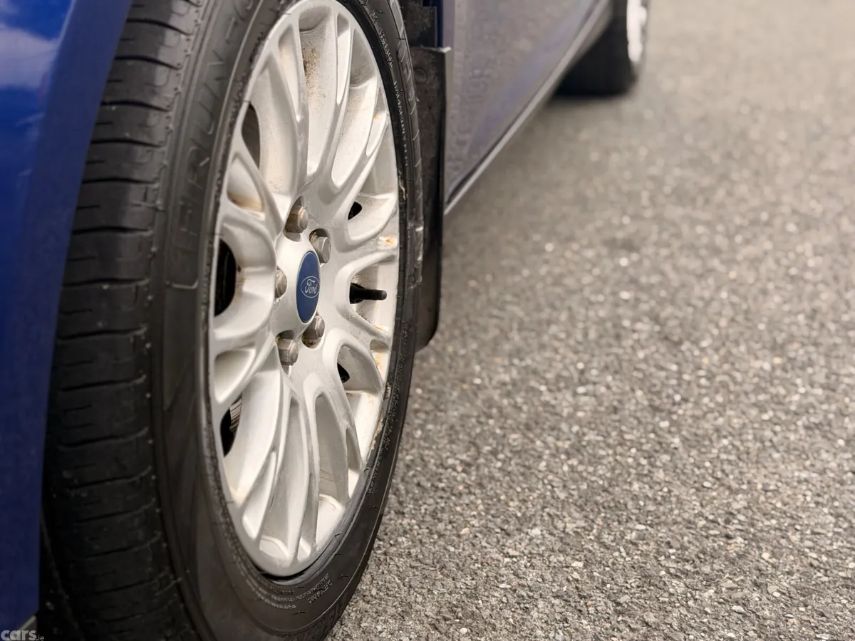 Ford Focus Saloon, Diesel, 2014, Blue